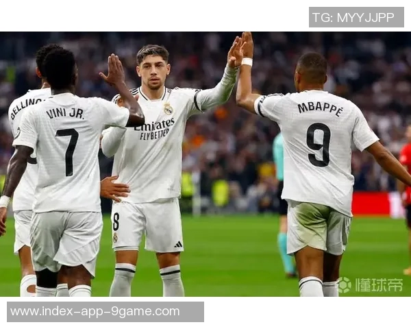 阿斯报称阿韦洛亚成功管理更衣室皇马球员摆脱阿隆索的压力 阿斯报称阿韦洛亚成功管理更衣室皇马球员摆脱阿隆索的压力